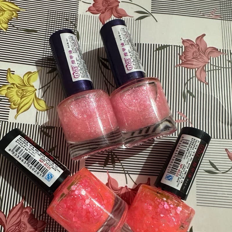 glitter nail polish
